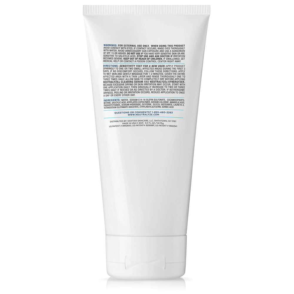 Neutralyze nettoyant visage à acide mandélique et salicylique pour des pores nets.