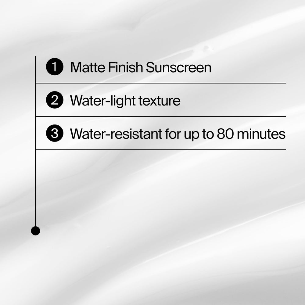 Protection SPF50 UVA/UVB avec technologie Helioplex pour une défense fiable.