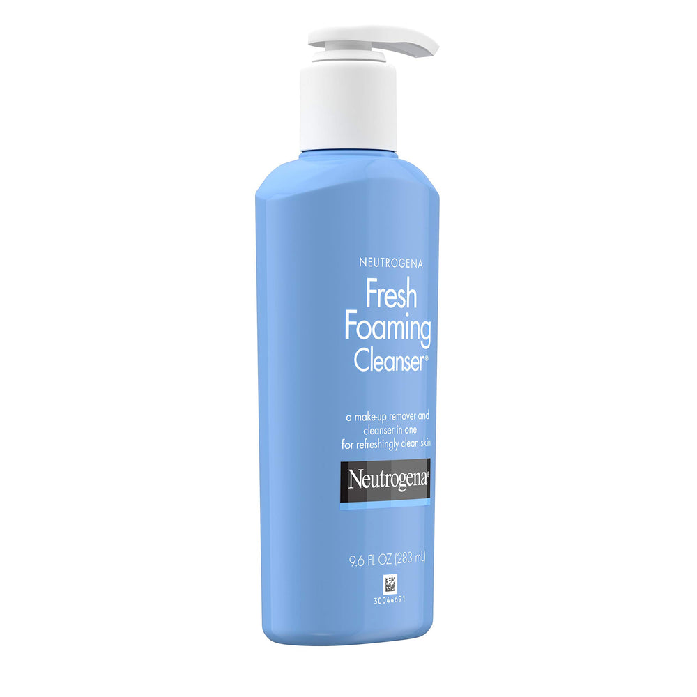 Neutrogena Fresh Foaming — sans alcool préserve l'hydratation lors du nettoyage quotidien.