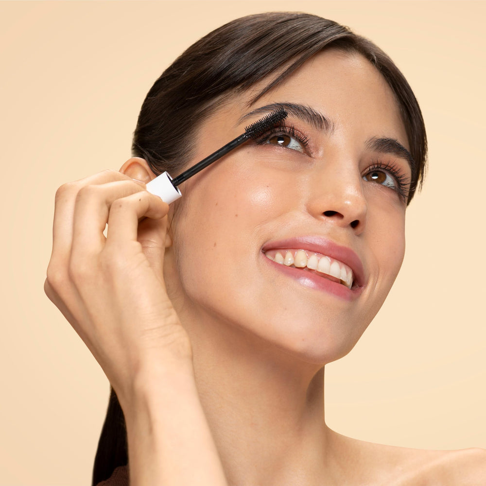 Mascara Neutrogena Healthy Definition – brosse courte pour curling léger.