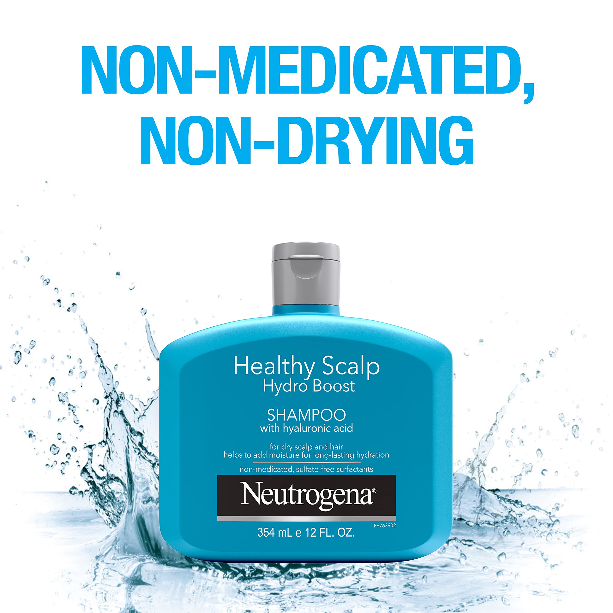 Mousse légère du shampoing Hydro Boost appliquée sur les cheveux.