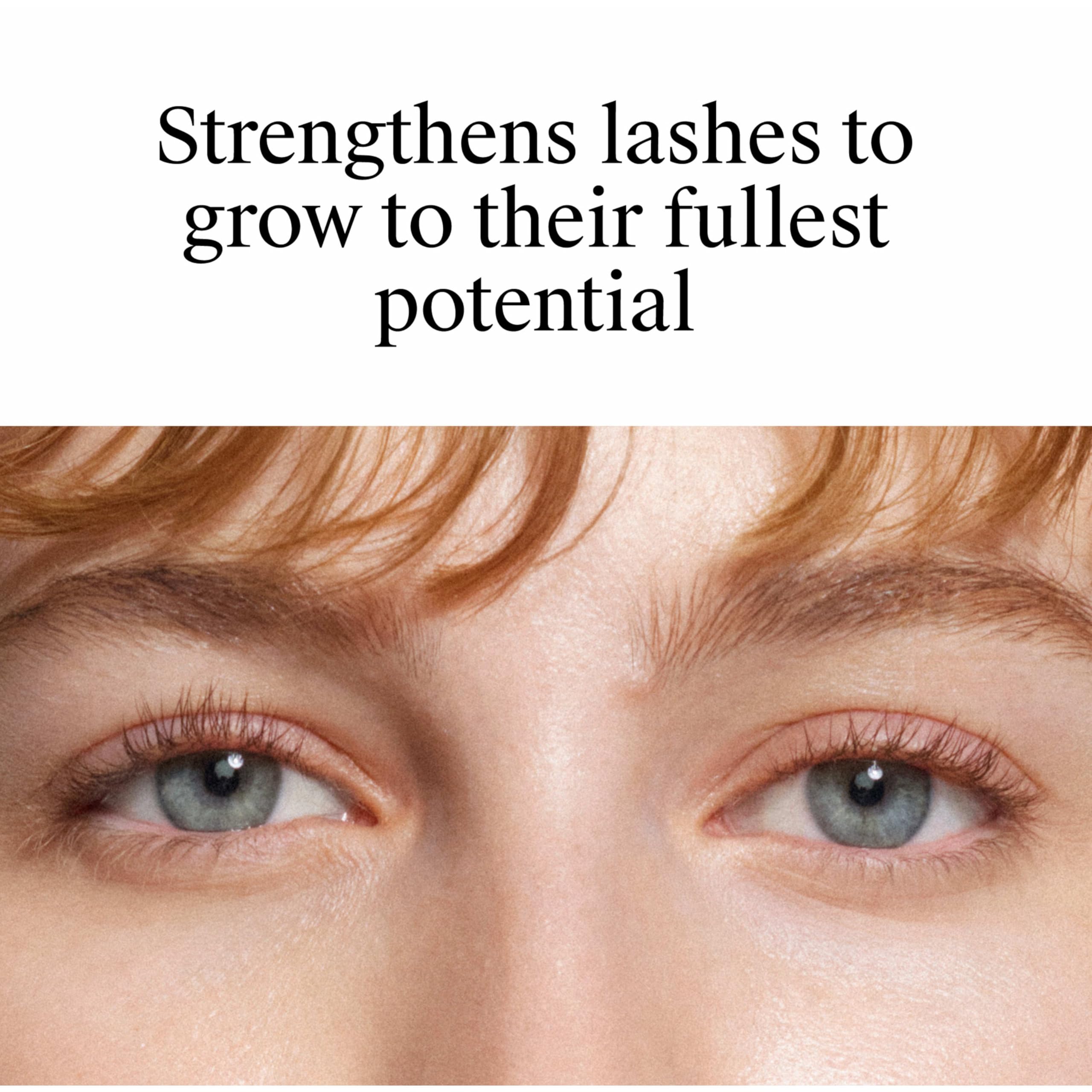 Échantillon couleur brun 03 du mascara Neutrogena Longueurs Santé sur peau.
