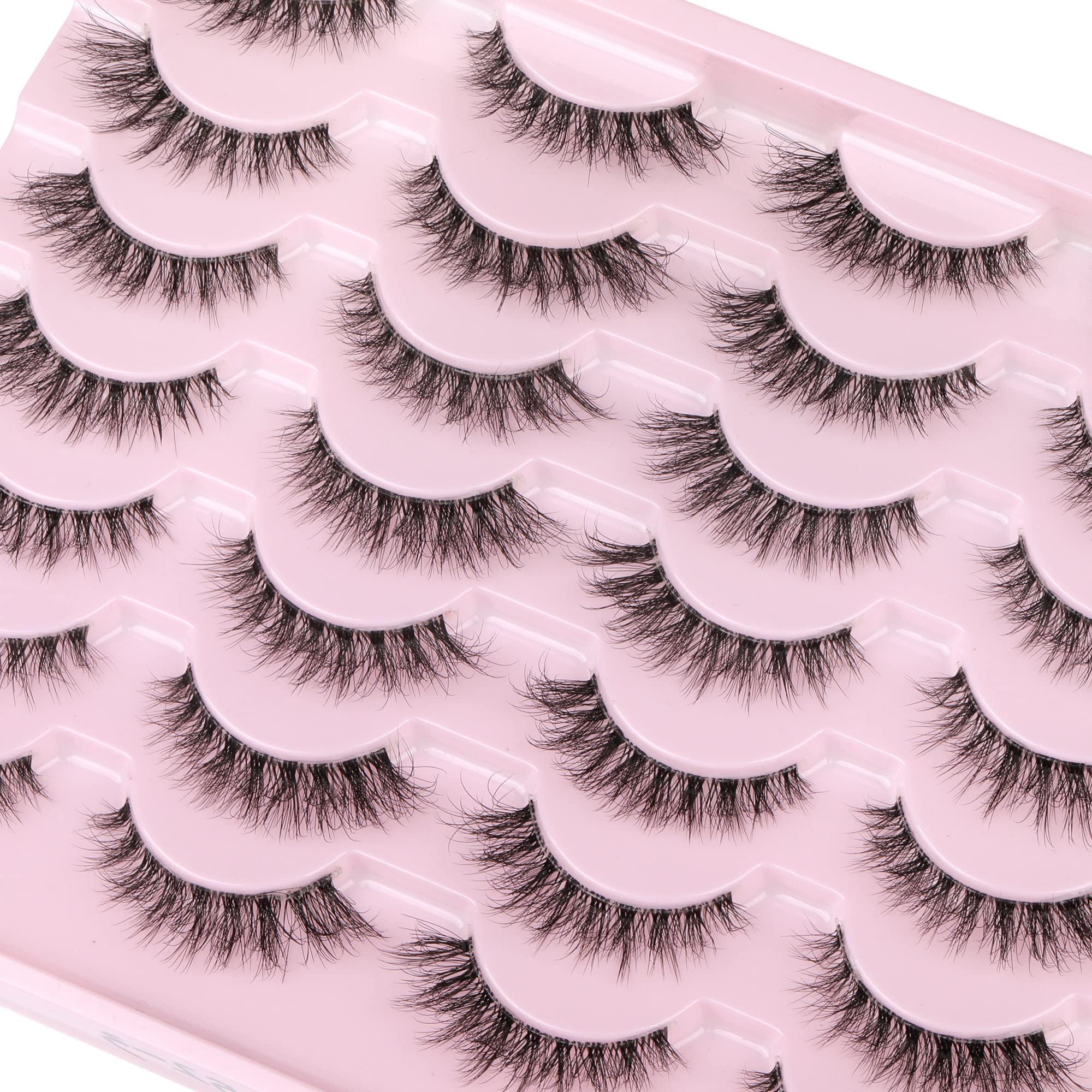 Newcally Cils application facile pour un look en quelques minutes.