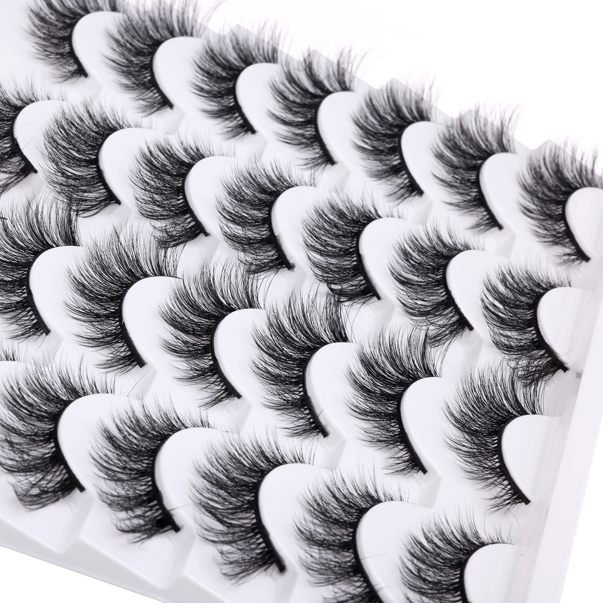 Bande fine en coton sur les cils Newcally pour une application précise.