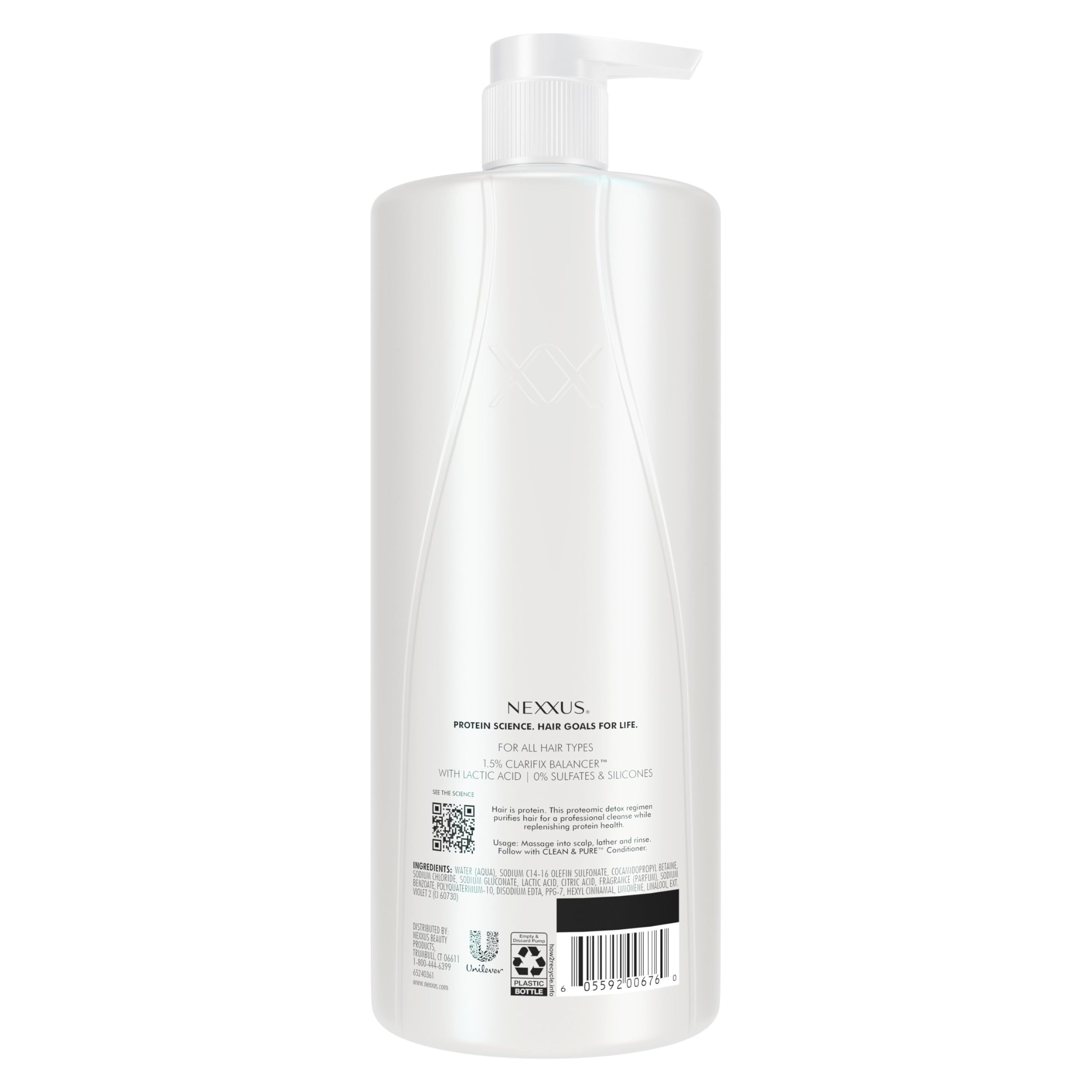 Nexxus Clean & Pure ProteinFusion: la bouteille met en valeur l’hydratation et l’élasticité des cheveux.