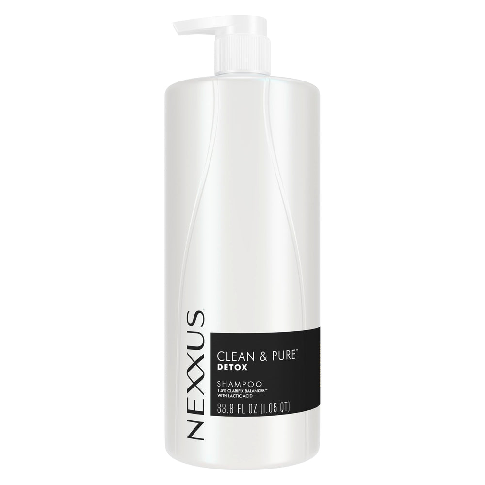 Nexxus Clean & Pure Shampoing Clarifiant: la bouteille purifie et nourrit les cheveux.