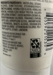 Nexxus Humectress, texture crèmeuse qui nourrit les longueurs.