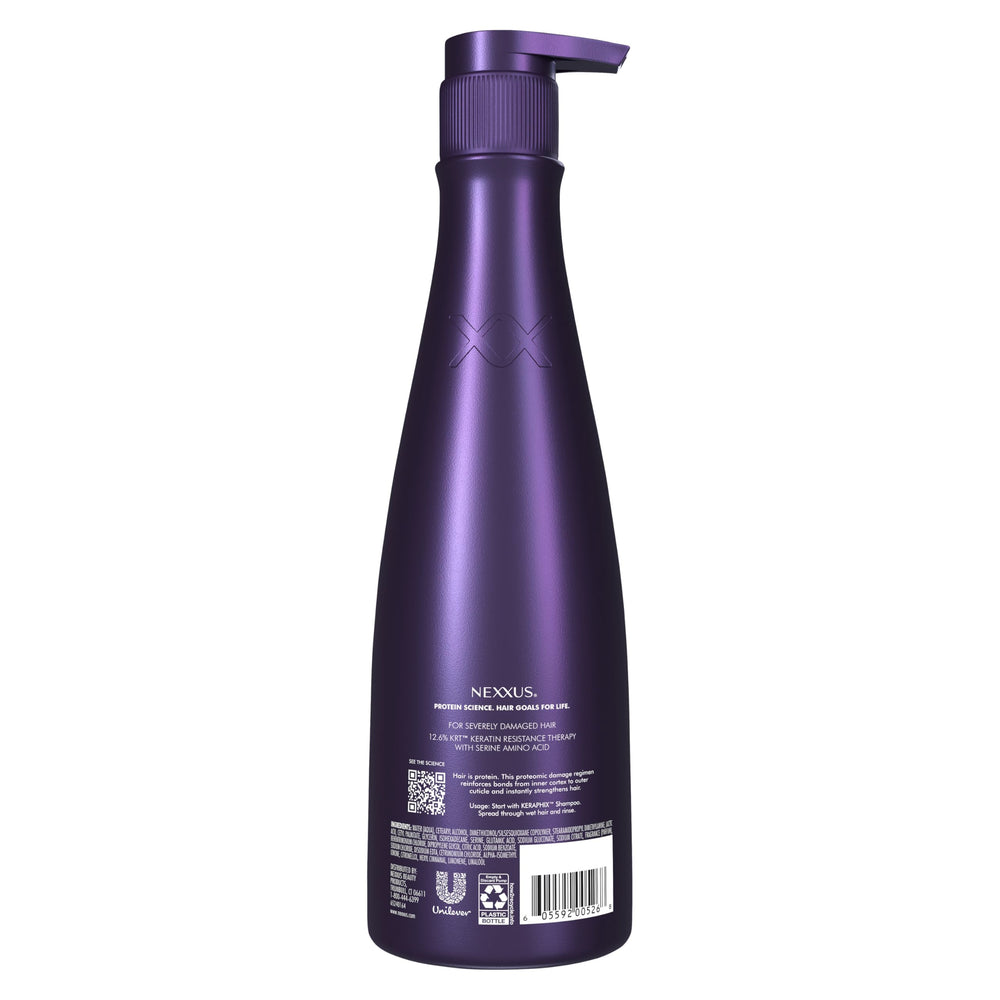 Nexxus Keraphix: texture crème sur cheveux mouillés après shampooing, hydratation immédiate.