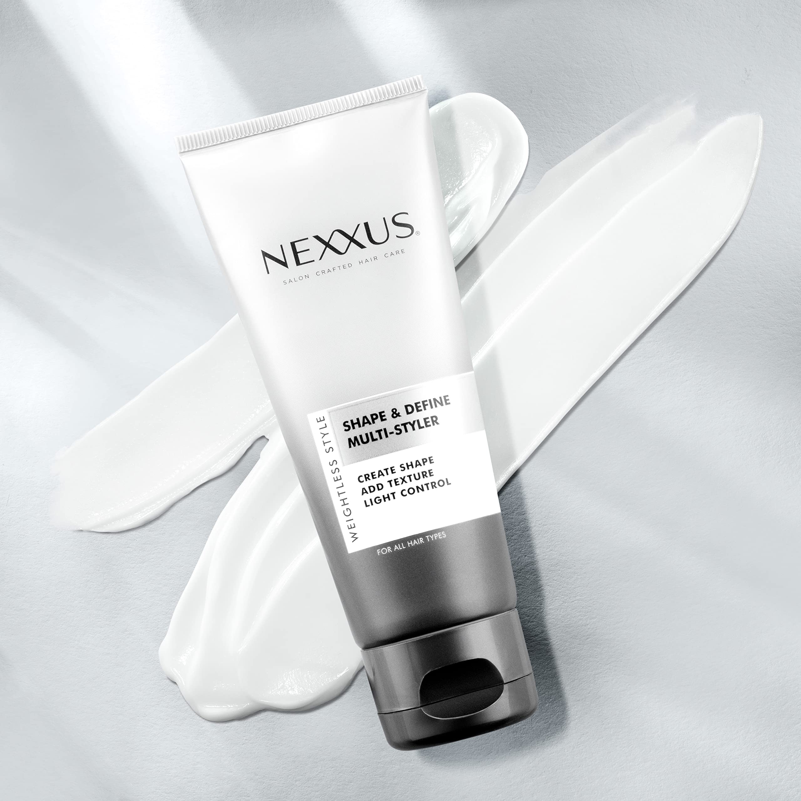 Nexxus Shape and Define Multi-Styler – application sur cheveux humides ou secs pour façonner.