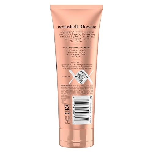 Texture crème soyeuse prête au coiffage sur cheveux humides.