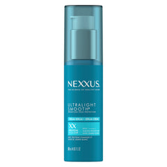 Nexxus Ultralight Smooth Serum sur la bouteille, lutte contre les frisottis tout en apportant de la brillance.