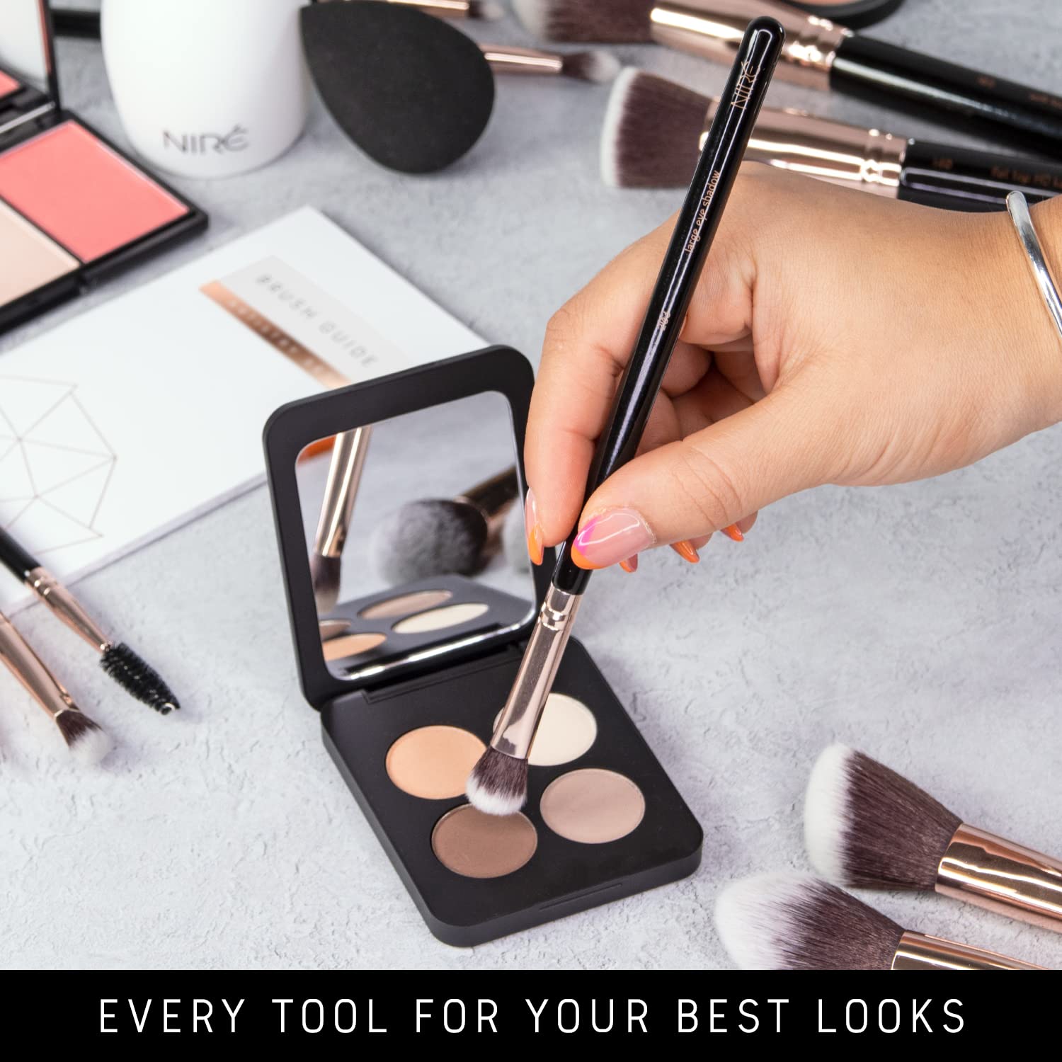 Aide Niré Beauté à améliorer l'application avec des outils précis et confortables.
