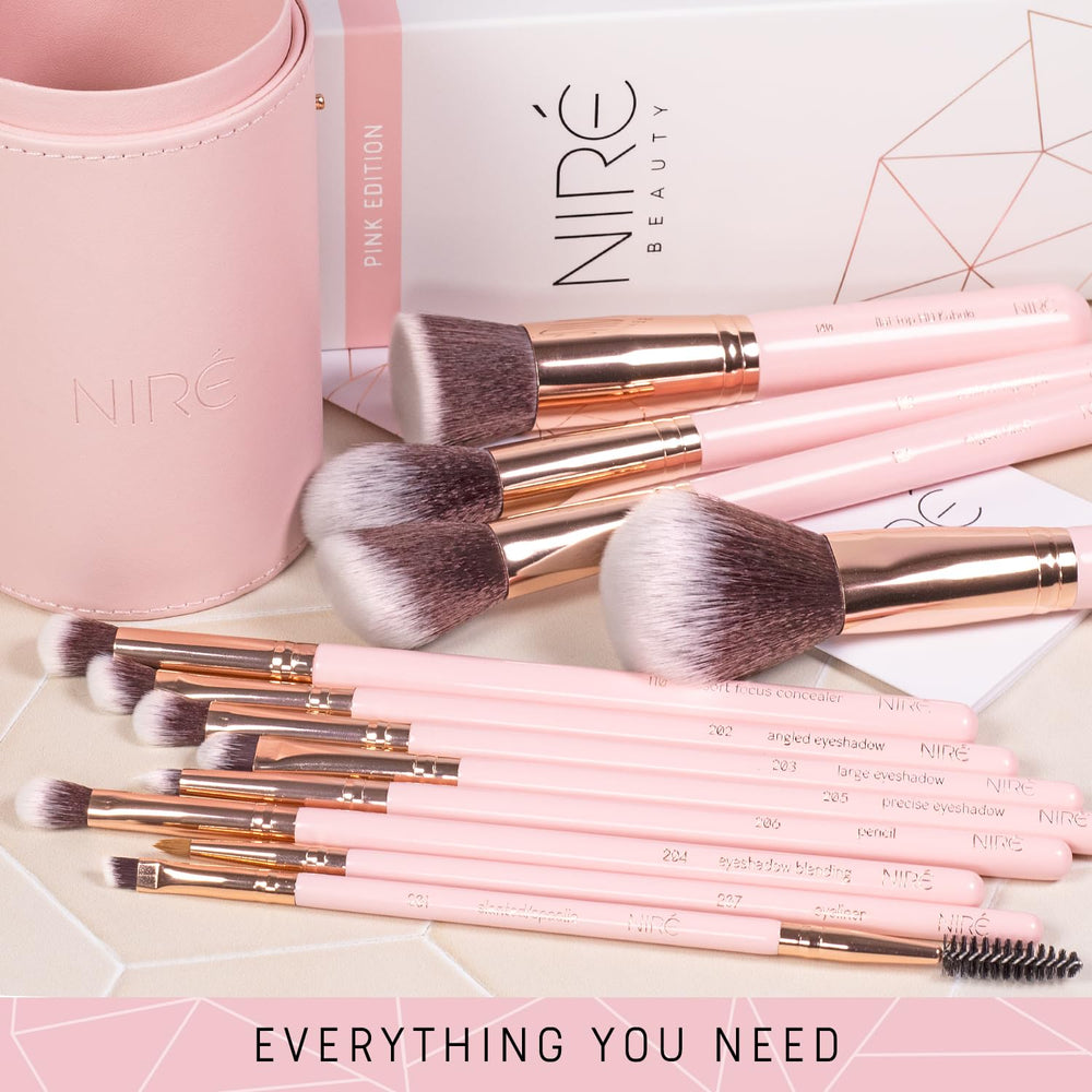 Pinceaux Niré Beauté roses parfaits pour débutants qui veulent progresser