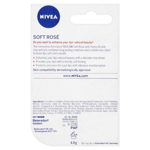 Texture crème veloutée du baume lèvres rose NIVEA.