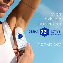 Absence de traces sur les vêtements avec NIVEA Pure Invisible.