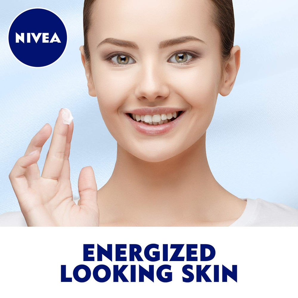 Texture crème veloutée de NIVEA Q10 Énergie sur peau douce