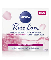 NIVEA Rose Gel Crème avec pétales de rose et parfum délicat.