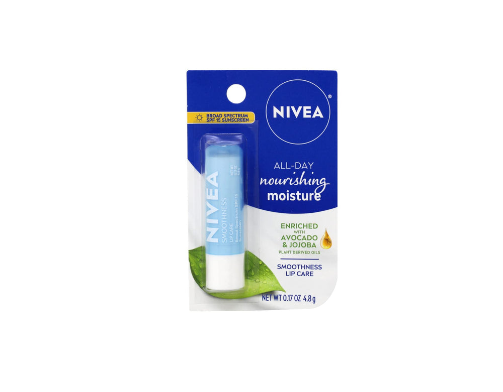 NIVEA Smoothness Lèvres SPF15 protège des UVA/UVB pour des lèvres en meilleure forme.
