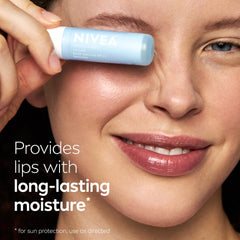 NIVEA Vitamines C et E Lèvres: revitalisation légère et éclat.