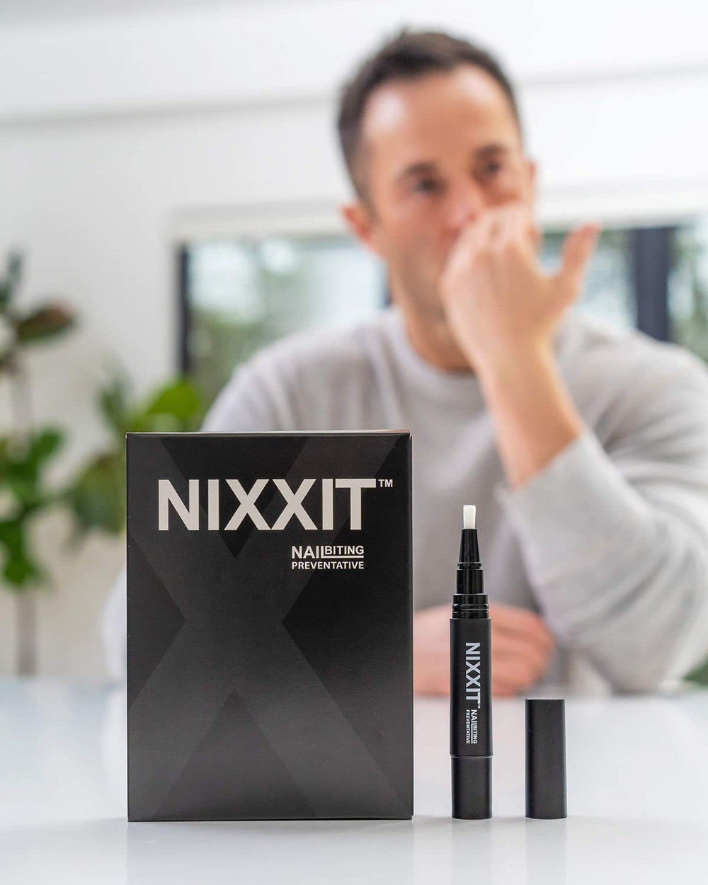 NIXXIT-application-brosse : application facile et sans odeur au quotidien.