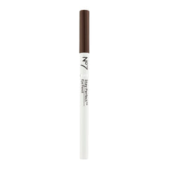 No7 Crayon Yeux Brun - Pointe précision pour tracé net et précis.