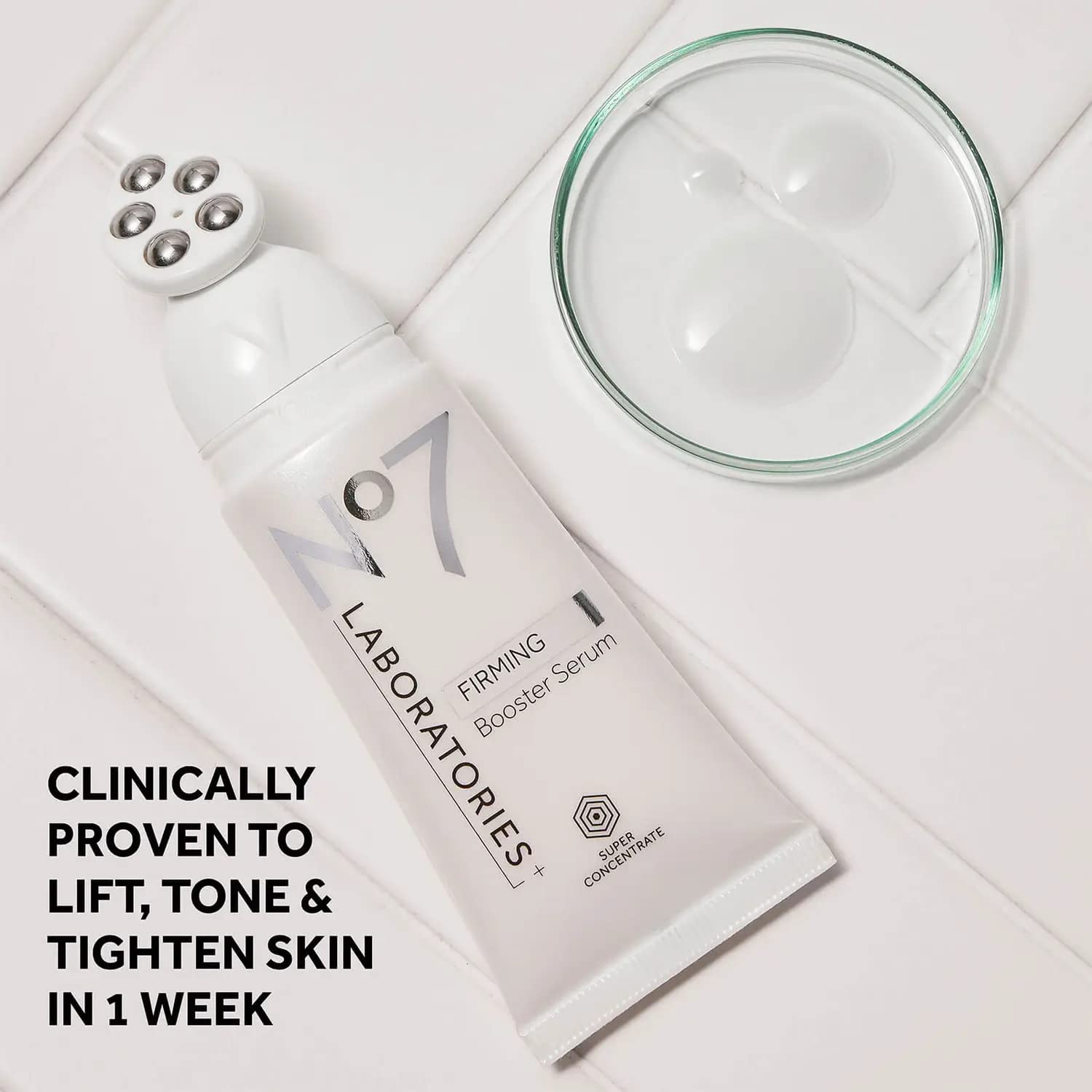 Ingrédients clés hyaluronique et hibiscus pour hydratation et soutien.