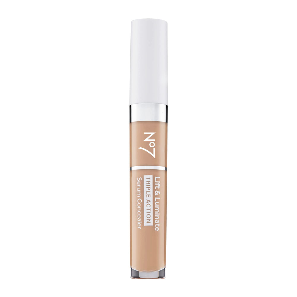 No7 Lift & Luminate Sérum-Correcteur Lumière Moyenne, application pour un teint frais.