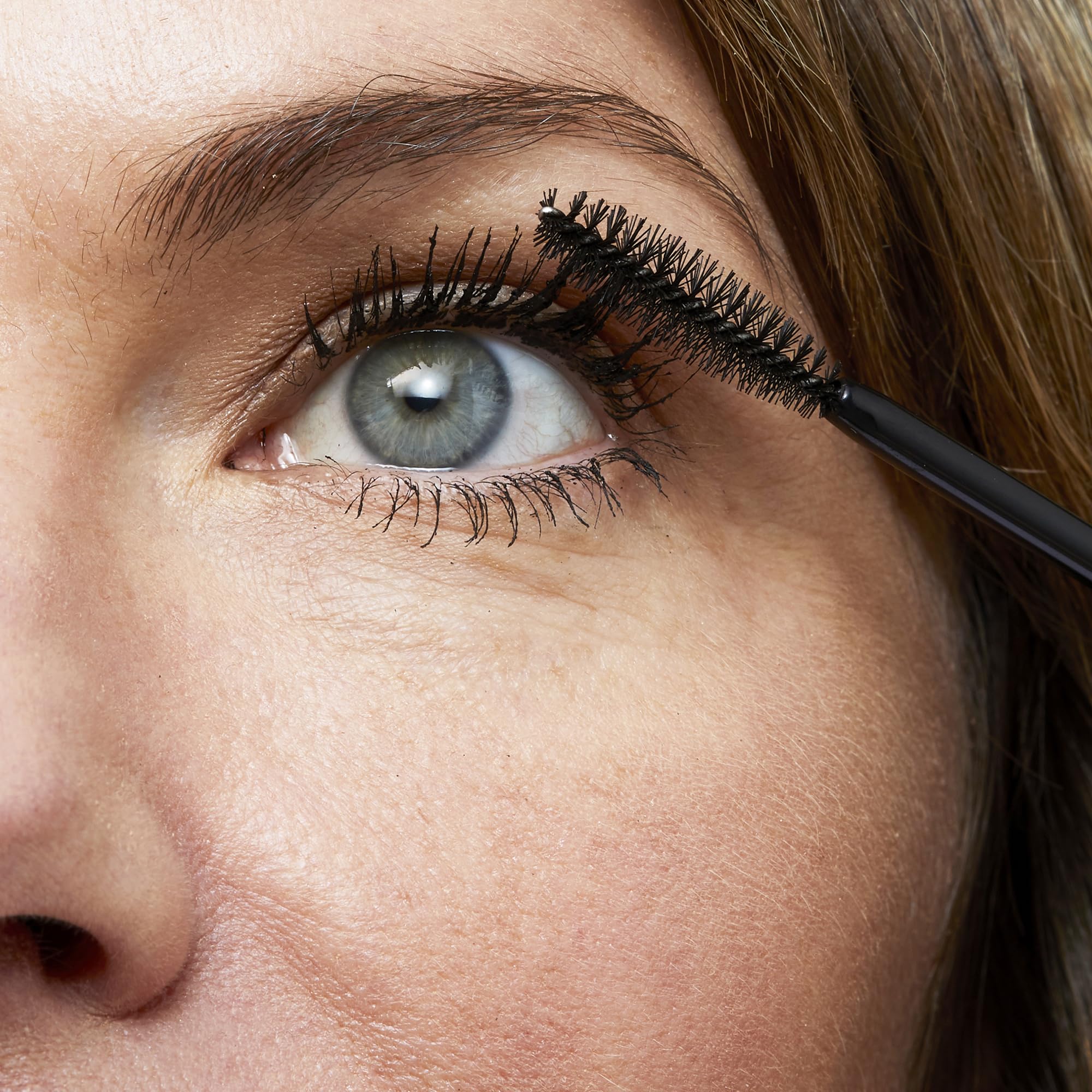 No7 Mascara Yeux : sérum hydramineral pour des cils renforcés au fil du temps