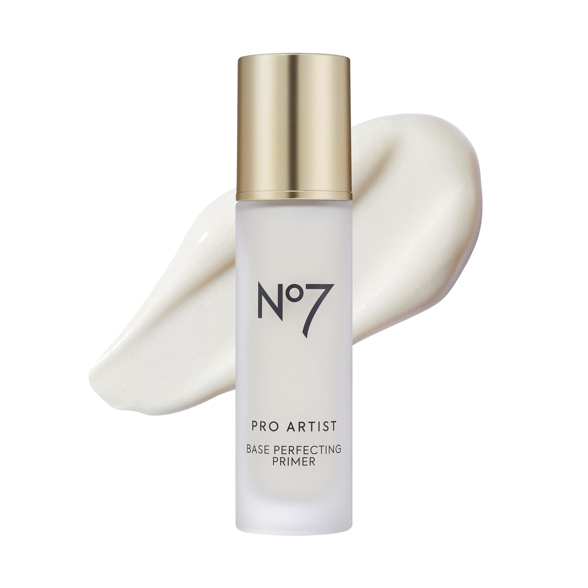 No7 Pro Artist Base éclairante : bouteille lumineuse montrant une peau prête au maquillage