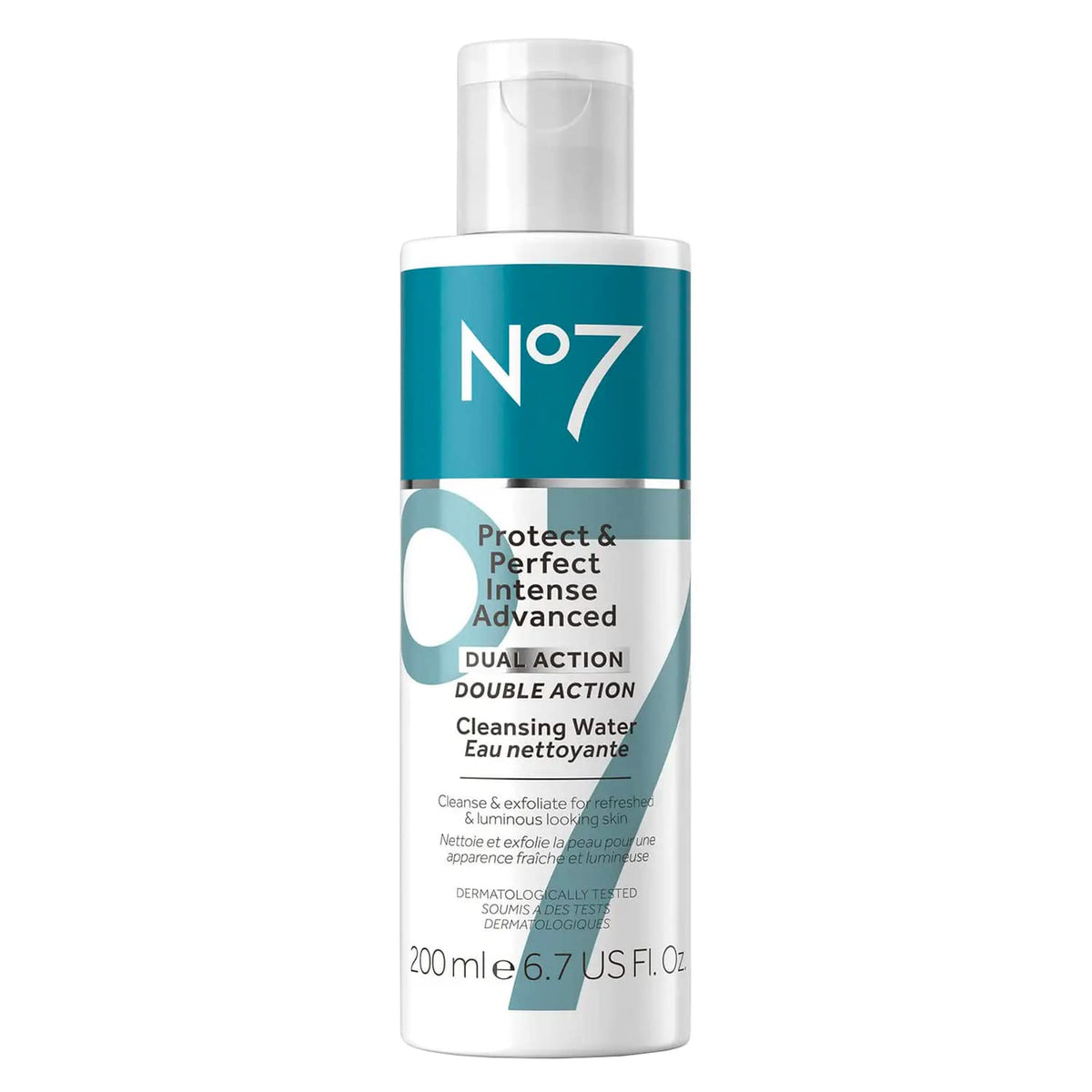 No7 Protect & Perfect – eau nettoyante double action pour peau propre et hydratée.