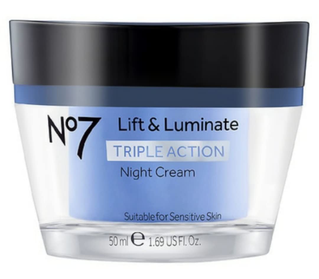 Protection SPF 30 jour No7 pour une hydratation légère et durable.
