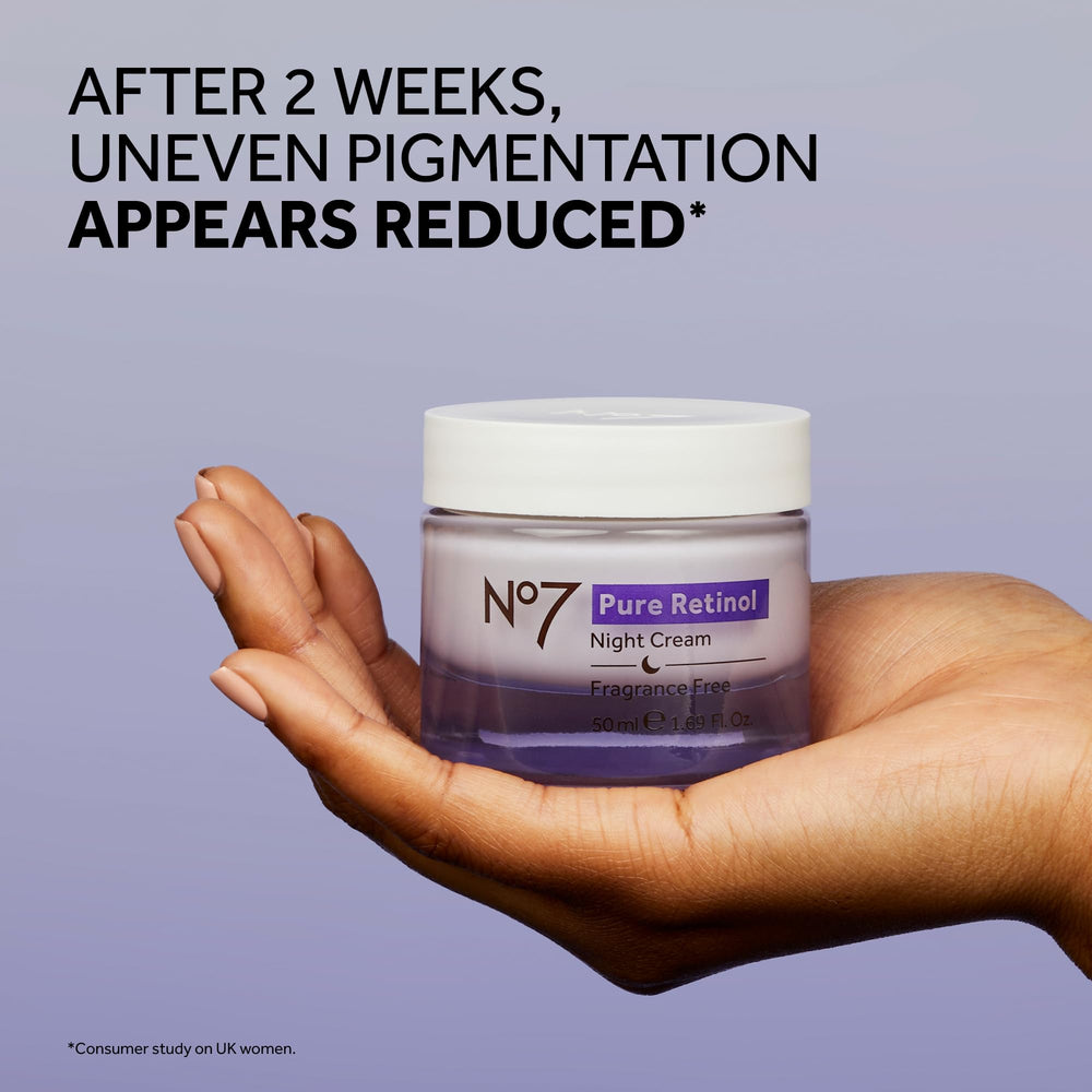 No7 texture crème retinol application démonstration d'application douce et uniforme