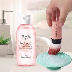 Norate ridages-nettoyant-brosses: reliefs en silicone qui enlèvent rapidement les résidus.