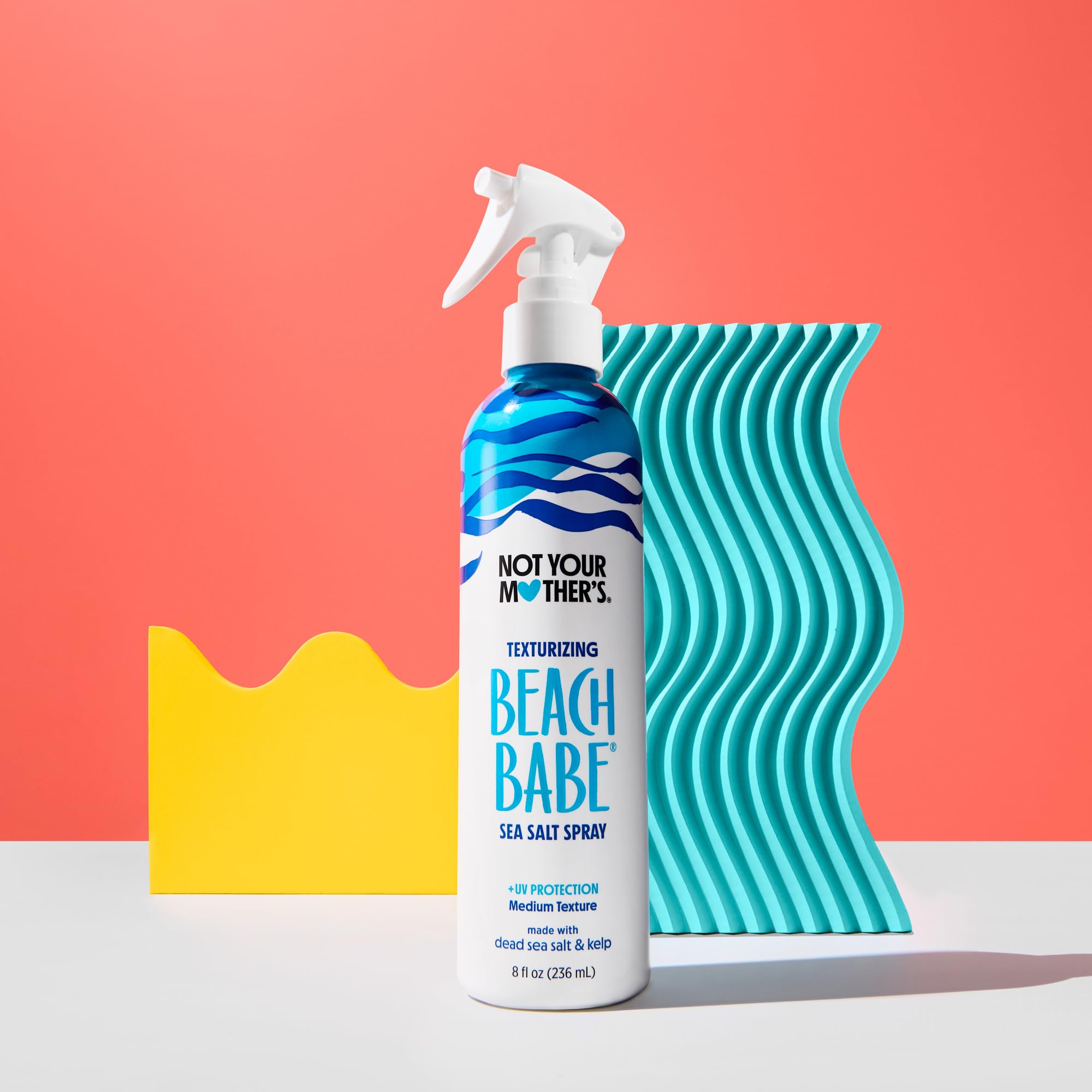 Not Your Mother's Beach Babe Sea Salt Spray sans sulfates et parabènes vegan.