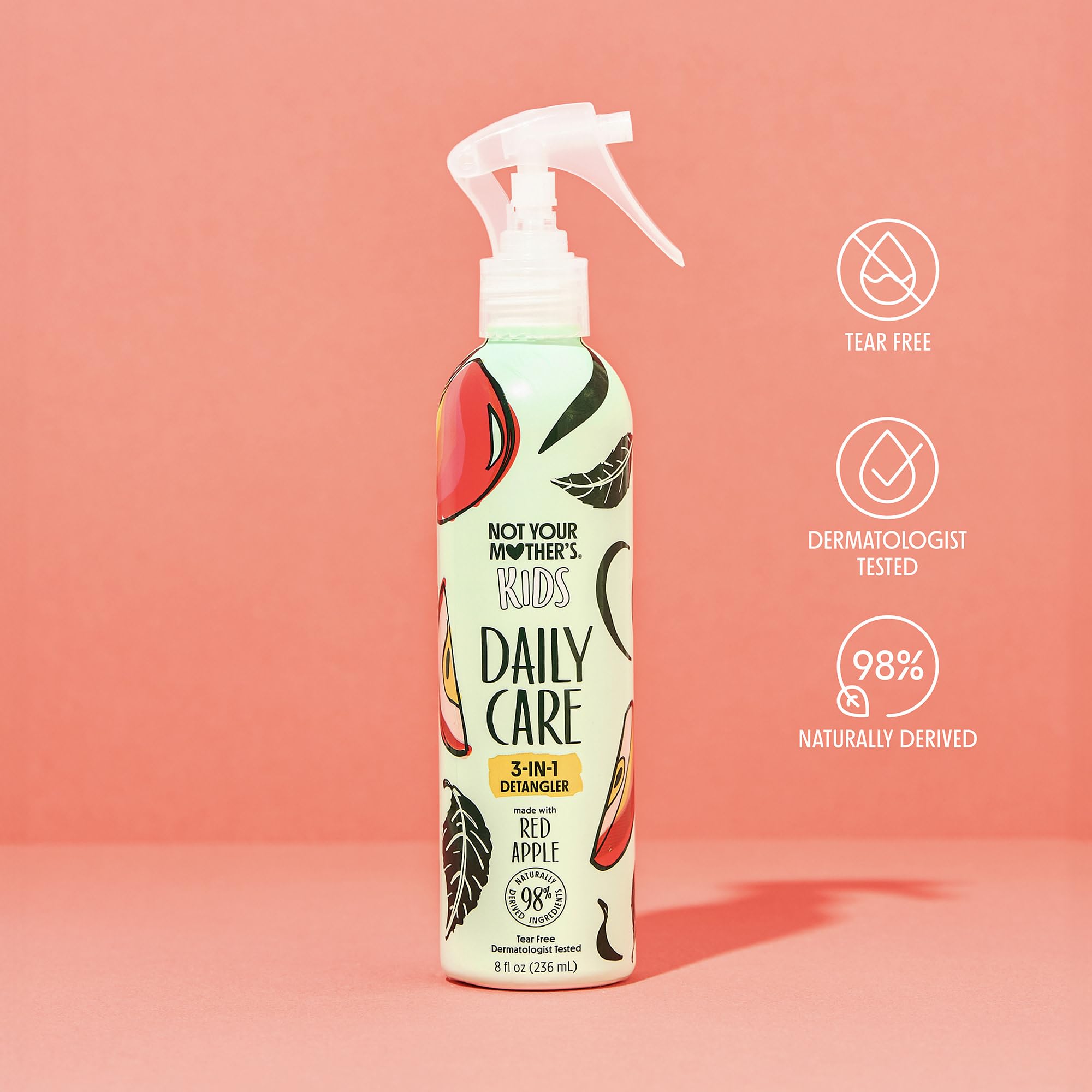 Not Your Mother's Kids Daily Care démêlage rapide, enfant utilisant le peigne.