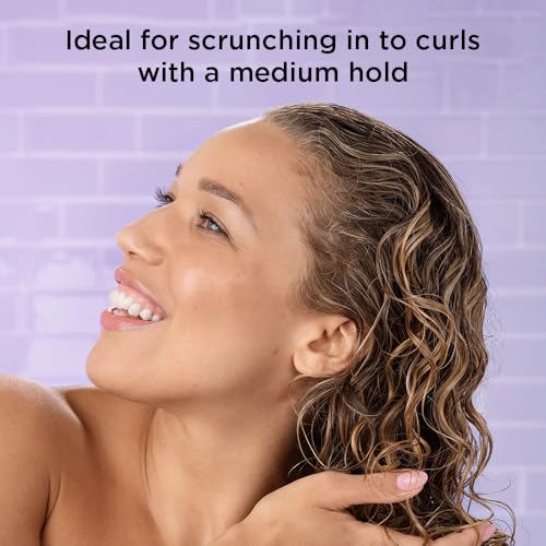 Noughty Hey Curl Jelly – sans-sulfates pour une routine capillaire douce.
