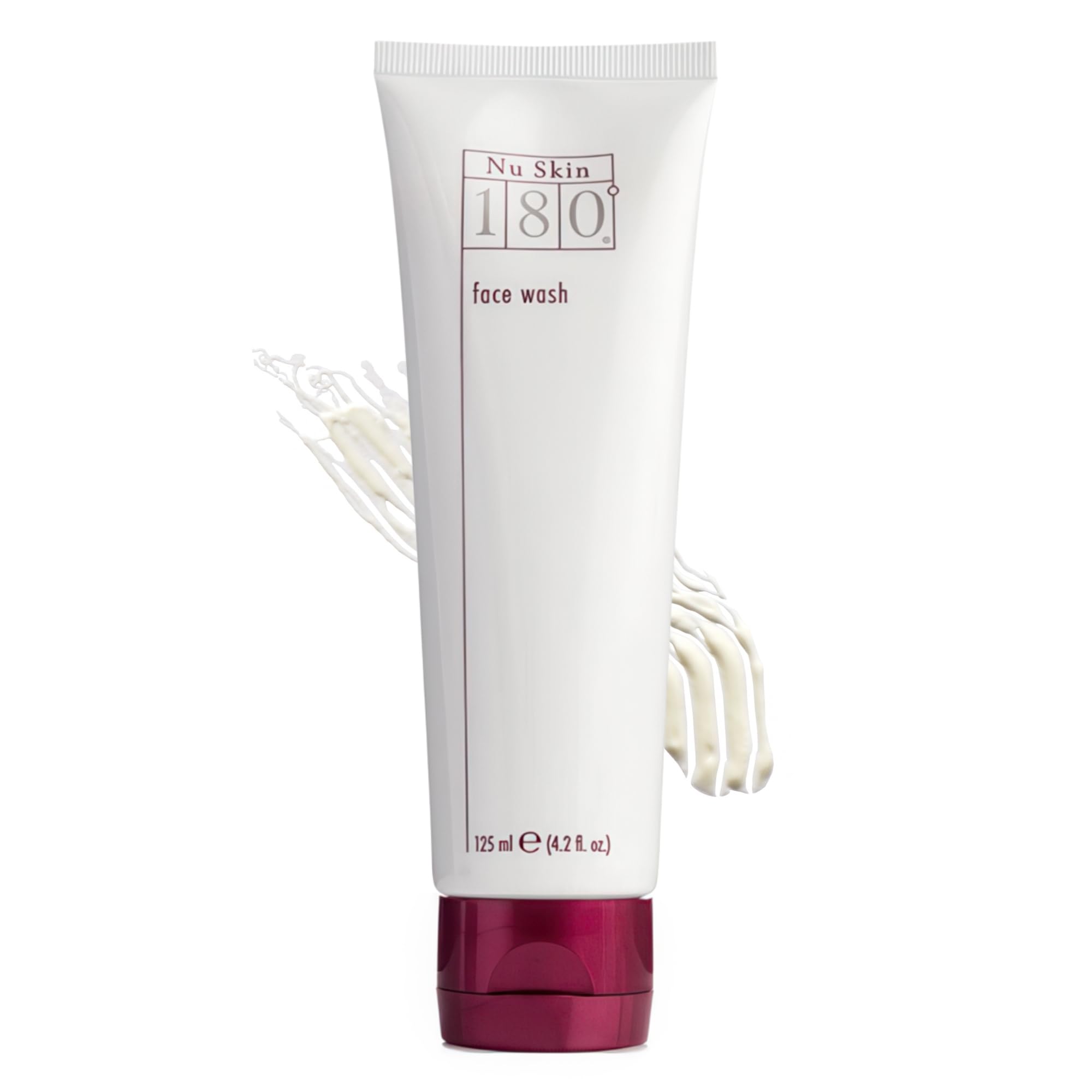 Nu Skin 180° Nettoyant Visage, flacon visible, douceur assurée.