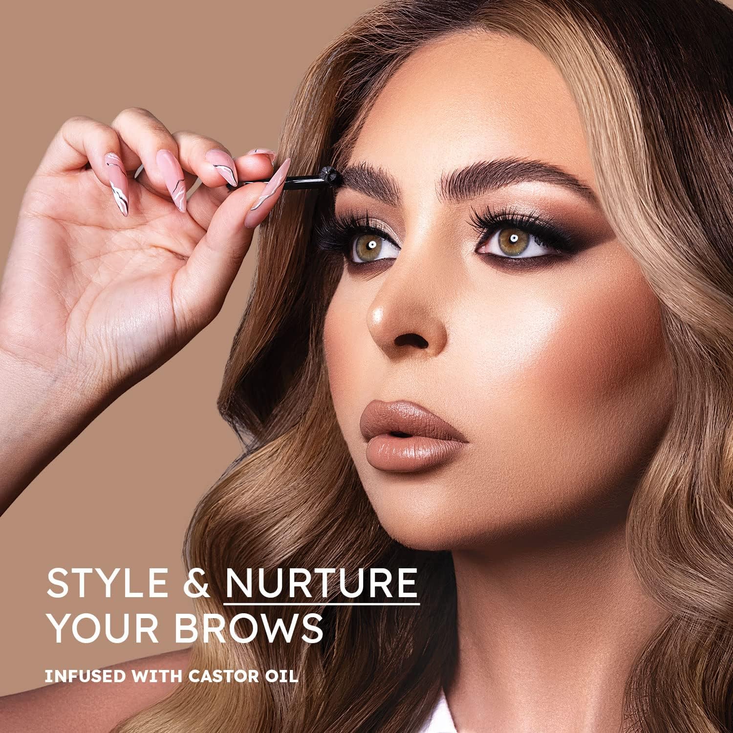 Gel NueDerma résistant à l eau pour des sourcils durables.