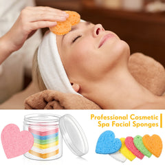 Éponge Nuenen cœur après trempage, trous favorisant l'exfoliation en douceur.