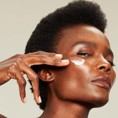 NuFACE Silk Creme Activator – lifting du visage lors de l’usage, peau plus tendue.