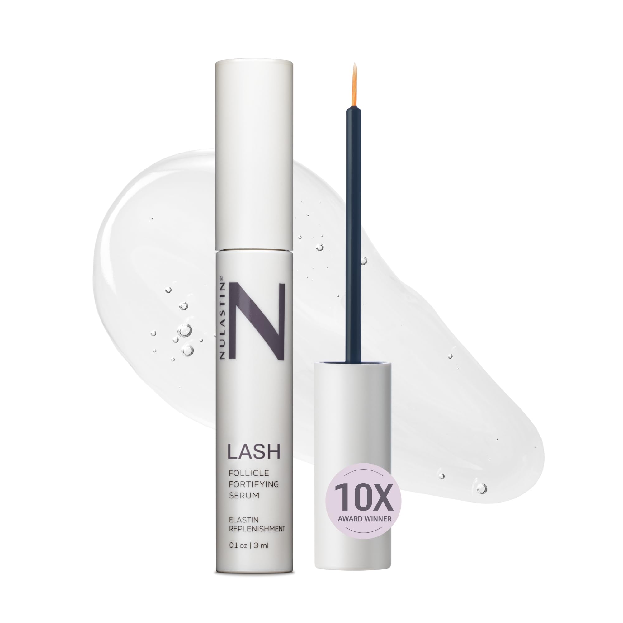 Sérum NULASTIN pour les cils avec application précise à la base de la ligne supérieure.