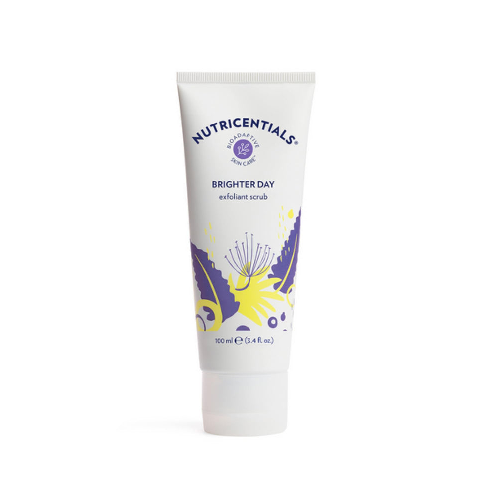 Nuskin Brighter Day gommage-visage en tube, pratique pour une exfoliation douce.