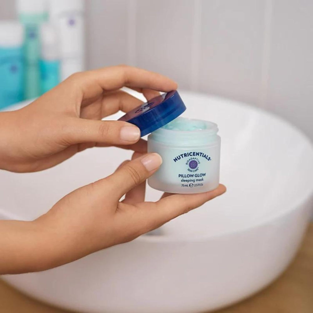 NuSkin Pillow Glow: algue rouge renforçant la barrière d'hydratation.
