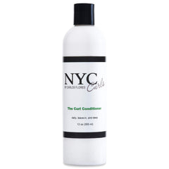 NYC Curls conditionneur boucles dans une bouteille pratique pour démêler et hydrater.