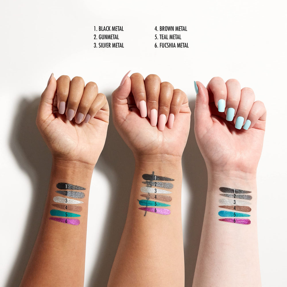 Look graphique renforcé par l'effet métallique vibrant.