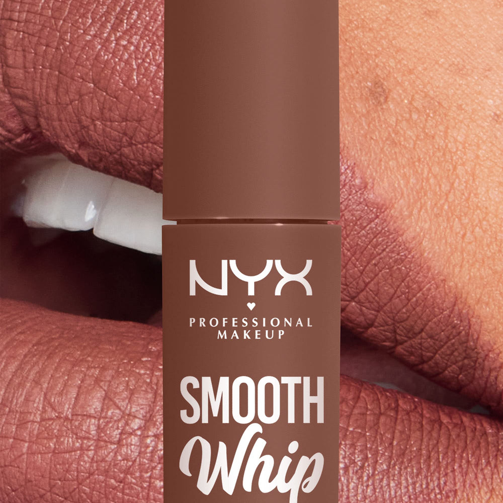 Nyx Smooth Whip Matte Lip Cream packaging compact et pratique.