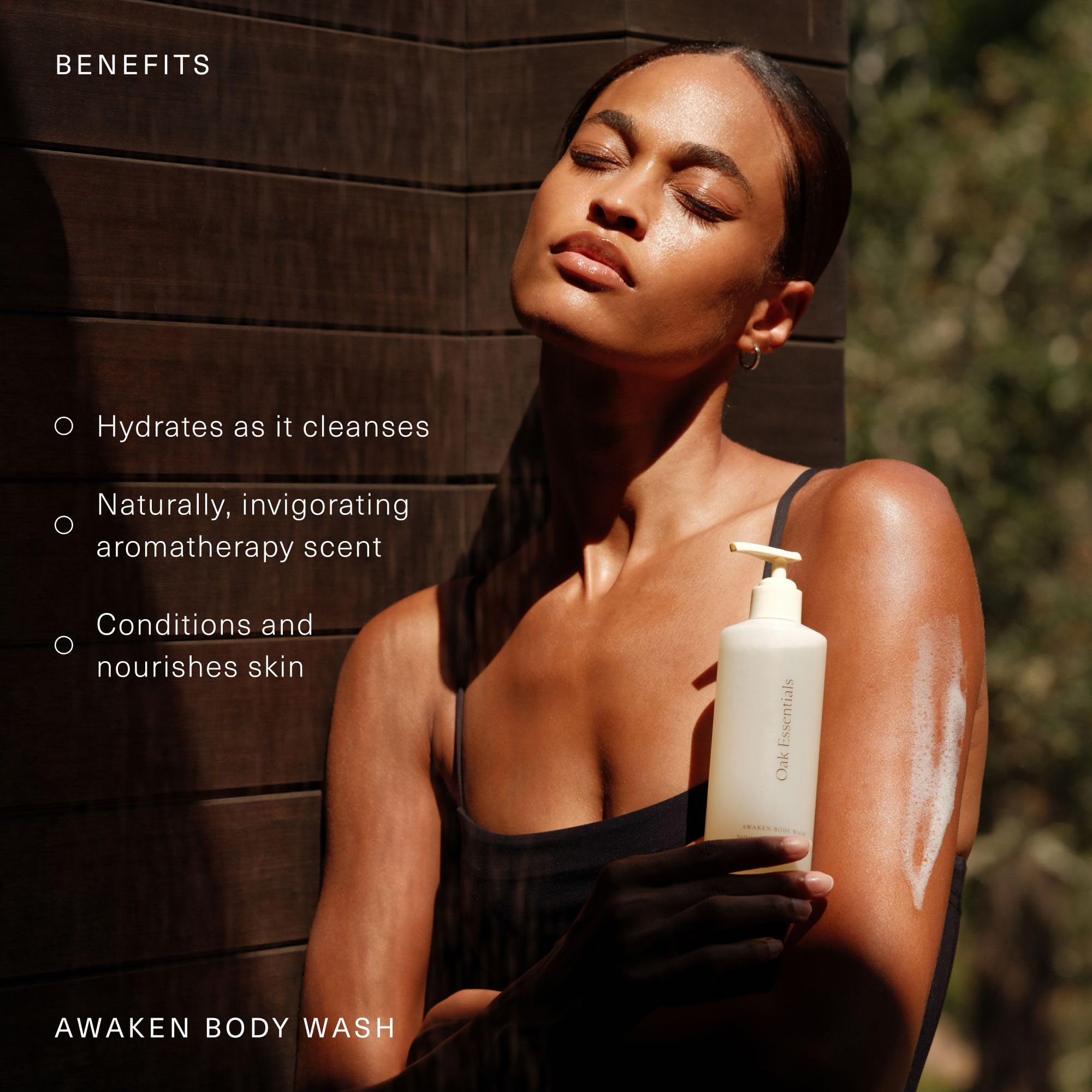 Oak Essentials Awaken Body Wash – extrait riz-bran, hydrate et nourrit sans dessécher.