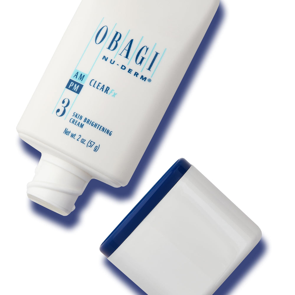 Obagi Nu-Derm Clear Fx vitamine-C: antioxydant soutenant l’éclat naturel de la peau.