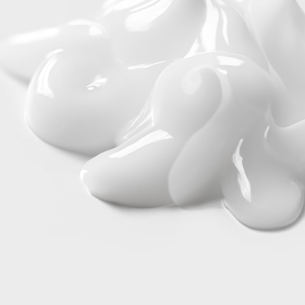 Formule AHA et collagène hydrolysé offrant exfoliation douce et douceur cutanée.