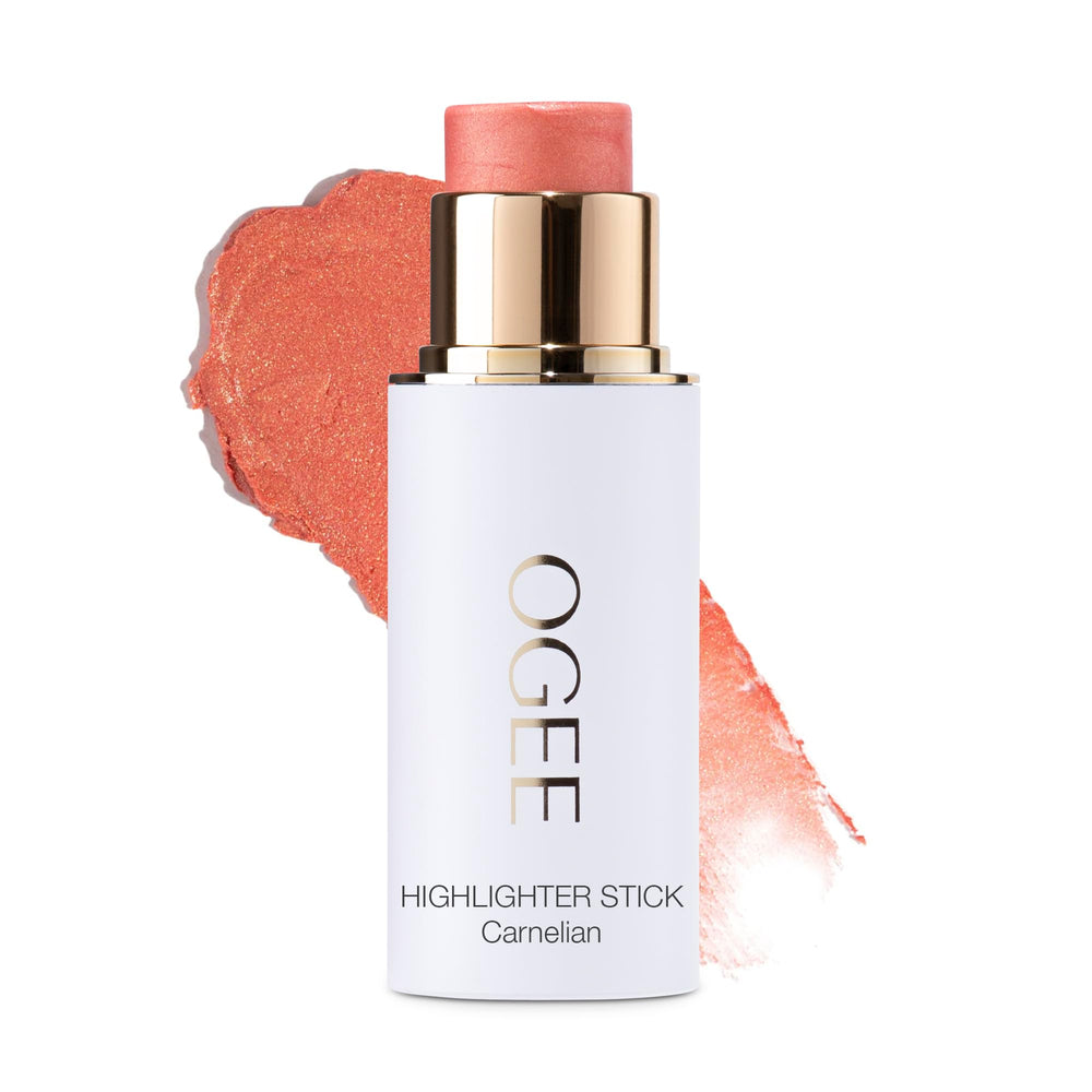 Ogee bâton sculpté Carnelian, application douce pour blush naturel et lumineux.